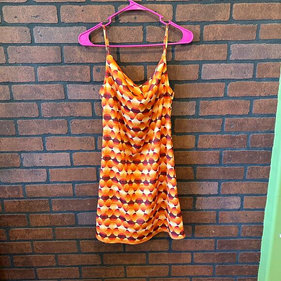 Urban Outfitters Mallory Orange Groovy Print Mini Dress NWT Size Small Festival - Picture 2 of 12